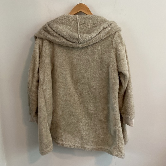 Cozy Cream Loungewear Set - Picture 5 of 6